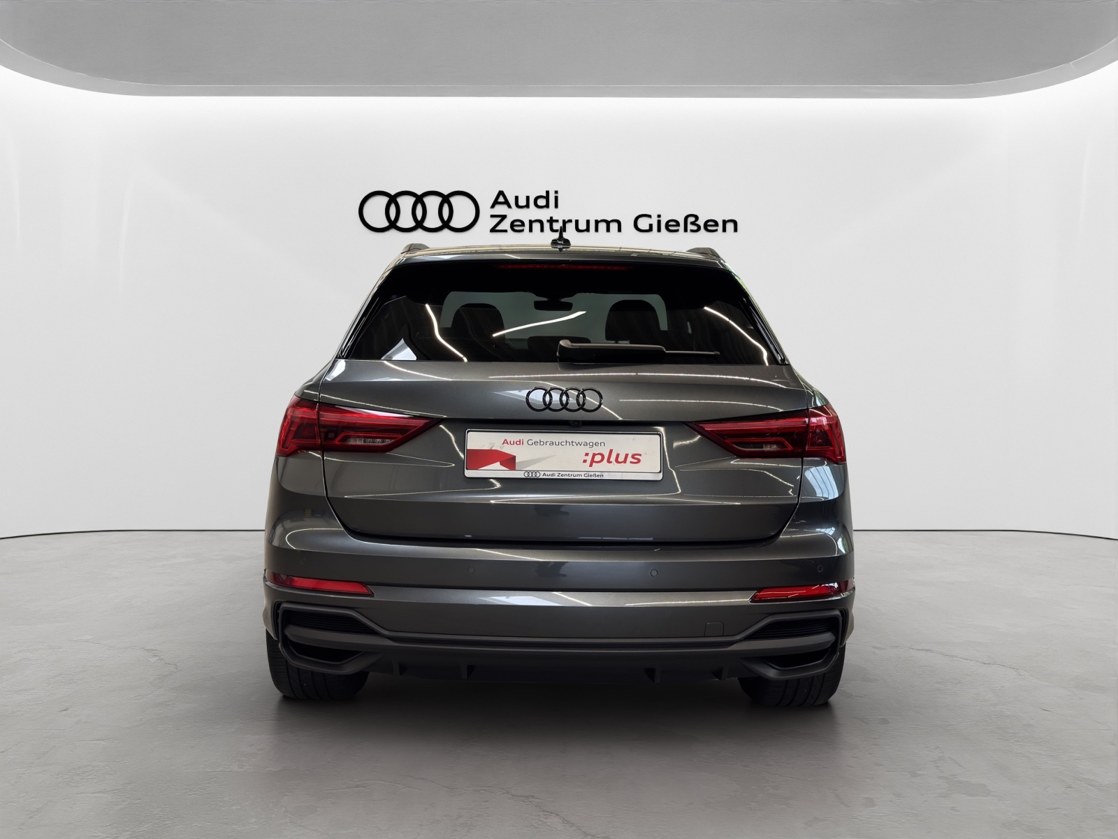 Q3 35 TFSI S line Black AHK Matrix-LED 360°Kamera