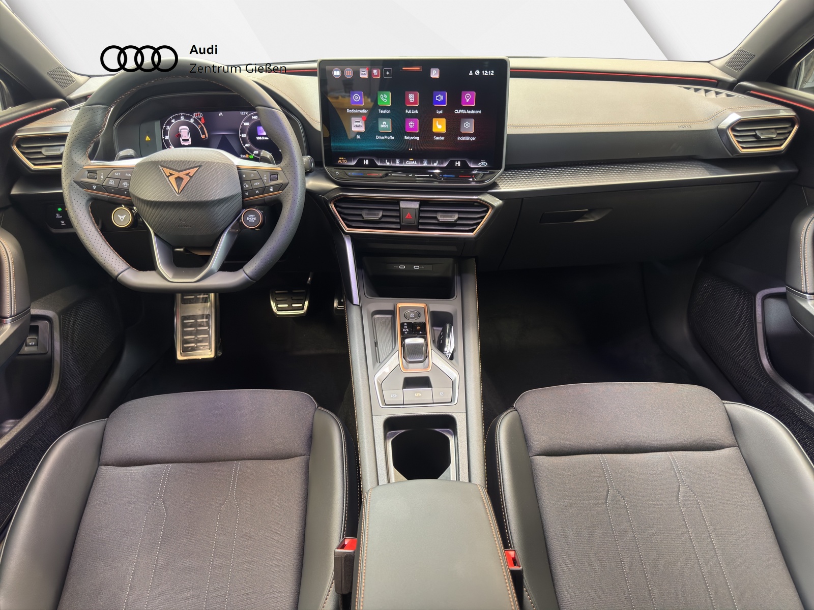 Leon Sportstourer 1.5 eTSI DSG EDGE AHK LED ACC Kamera