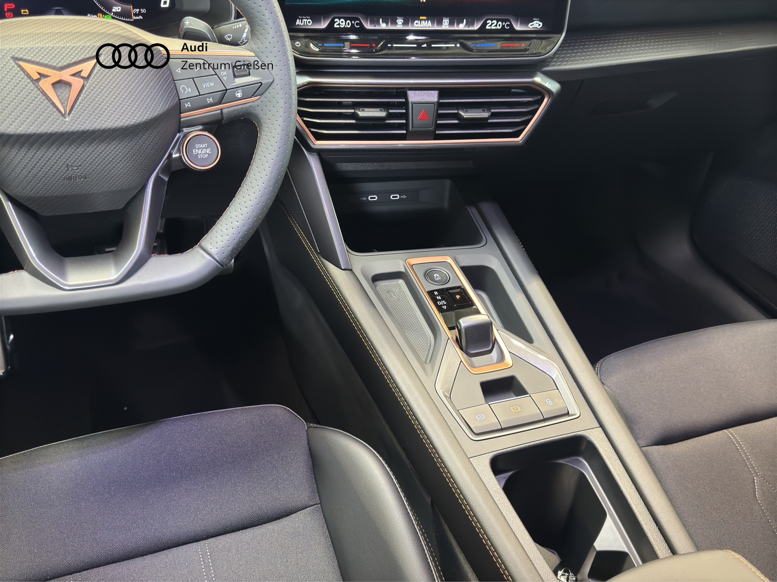 Leon Sportstourer 1.5 eTSI DSG EDGE AHK LED ACC Kamera