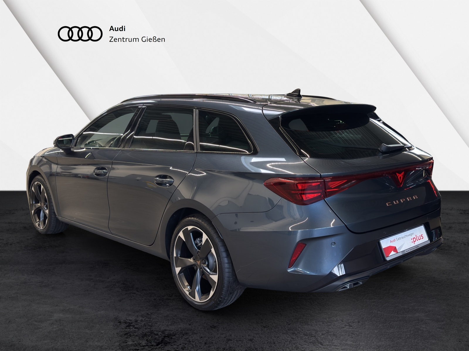 Leon Sportstourer 1.5 eTSI DSG EDGE AHK LED ACC Kamera