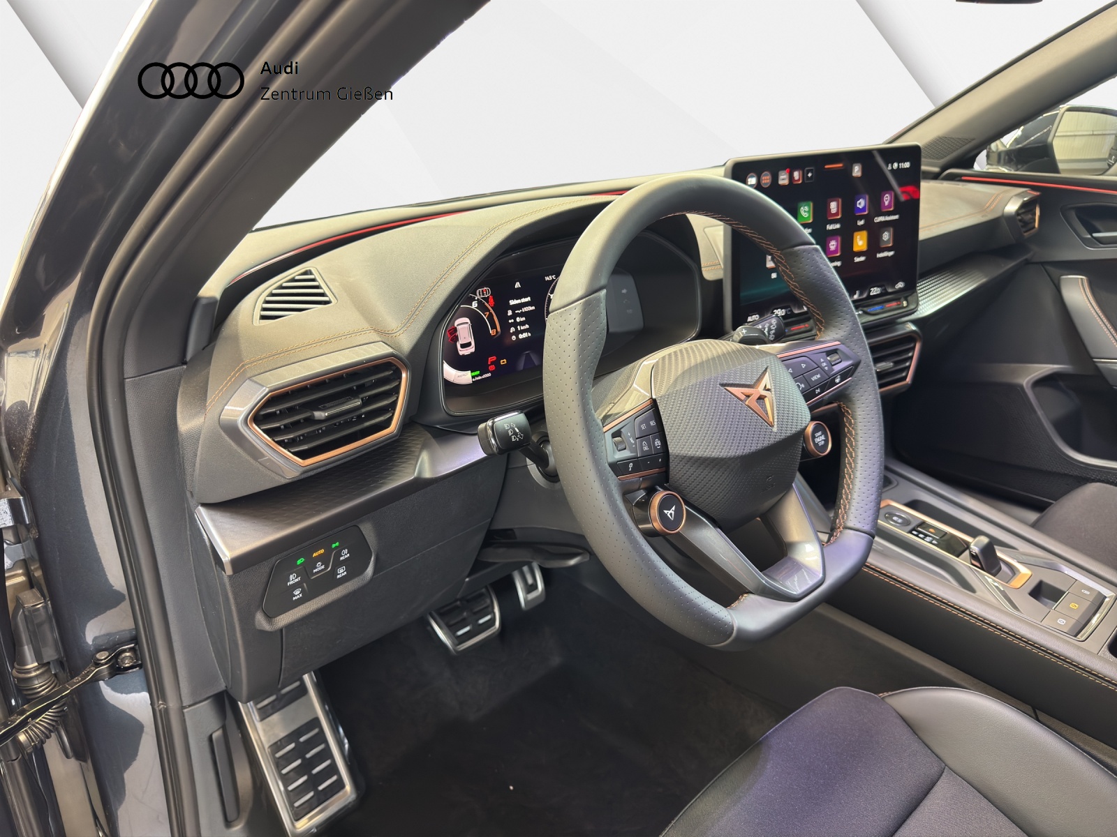 Leon Sportstourer 1.5 eTSI DSG EDGE AHK LED ACC Kamera