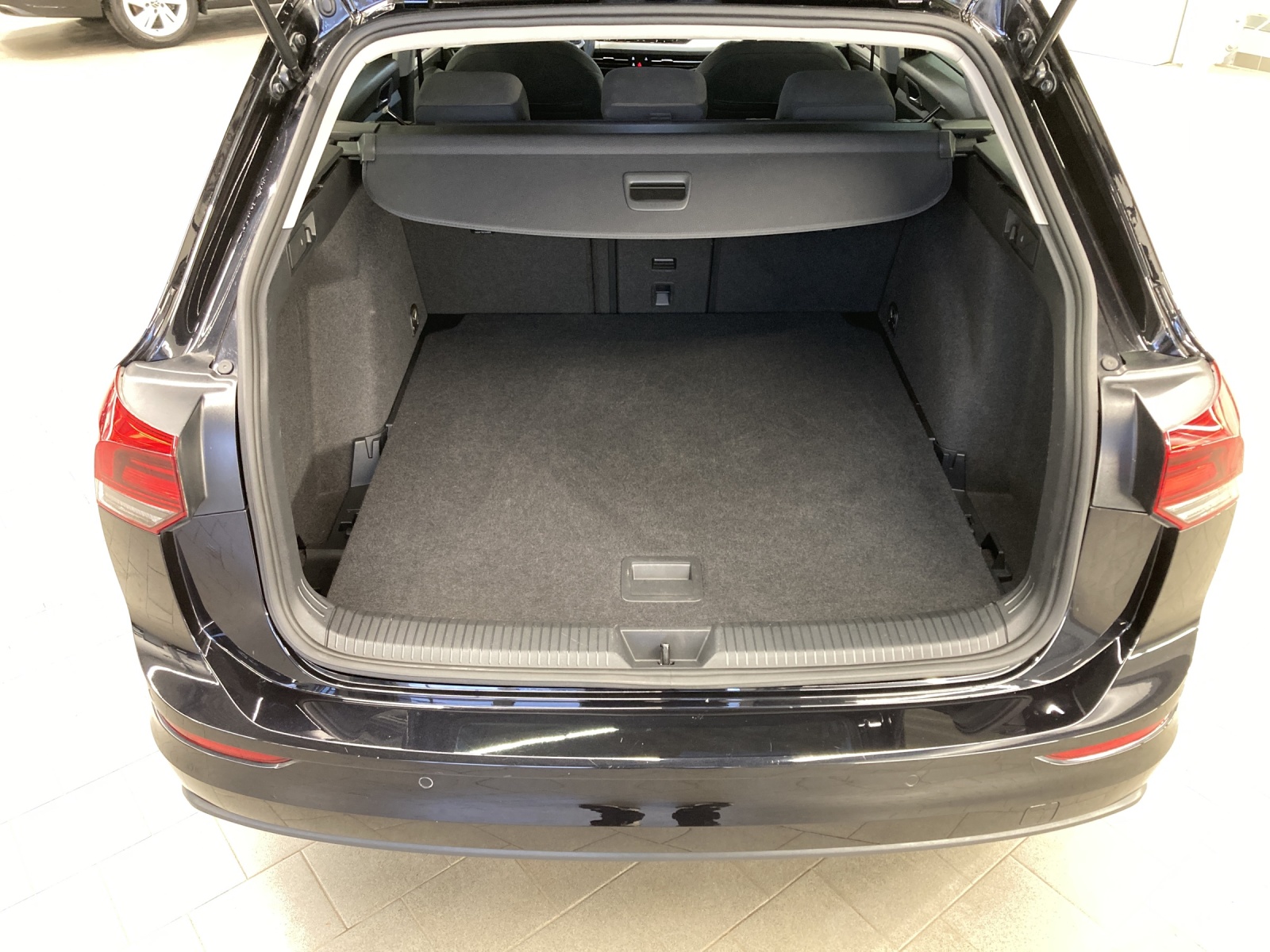 Golf 8 Variant TDI Life Navi TravelAssist