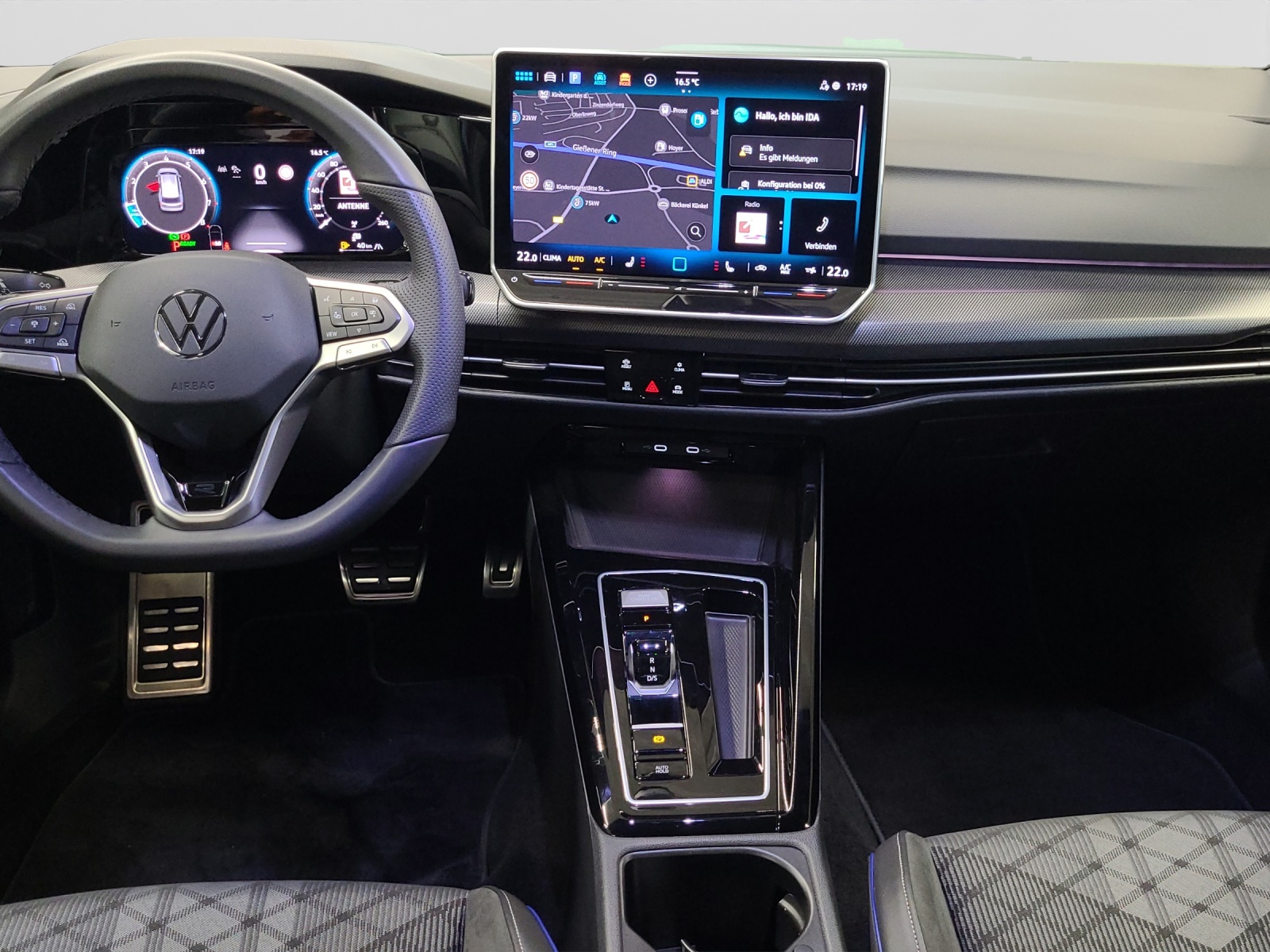 Golf 8 Variant eTSI DSG R-Line Black Style IQ-Light HeadUp Navi Kamera