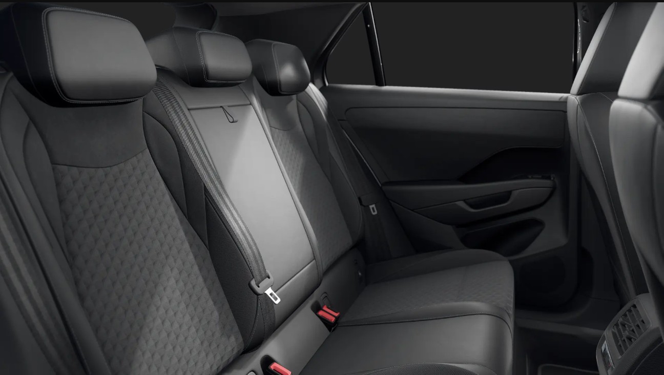 T-Roc R-Line 1.5 l eTSI 110 kW DSG UPE 43475 ACC, Rückfahrkamera, Keyless Access