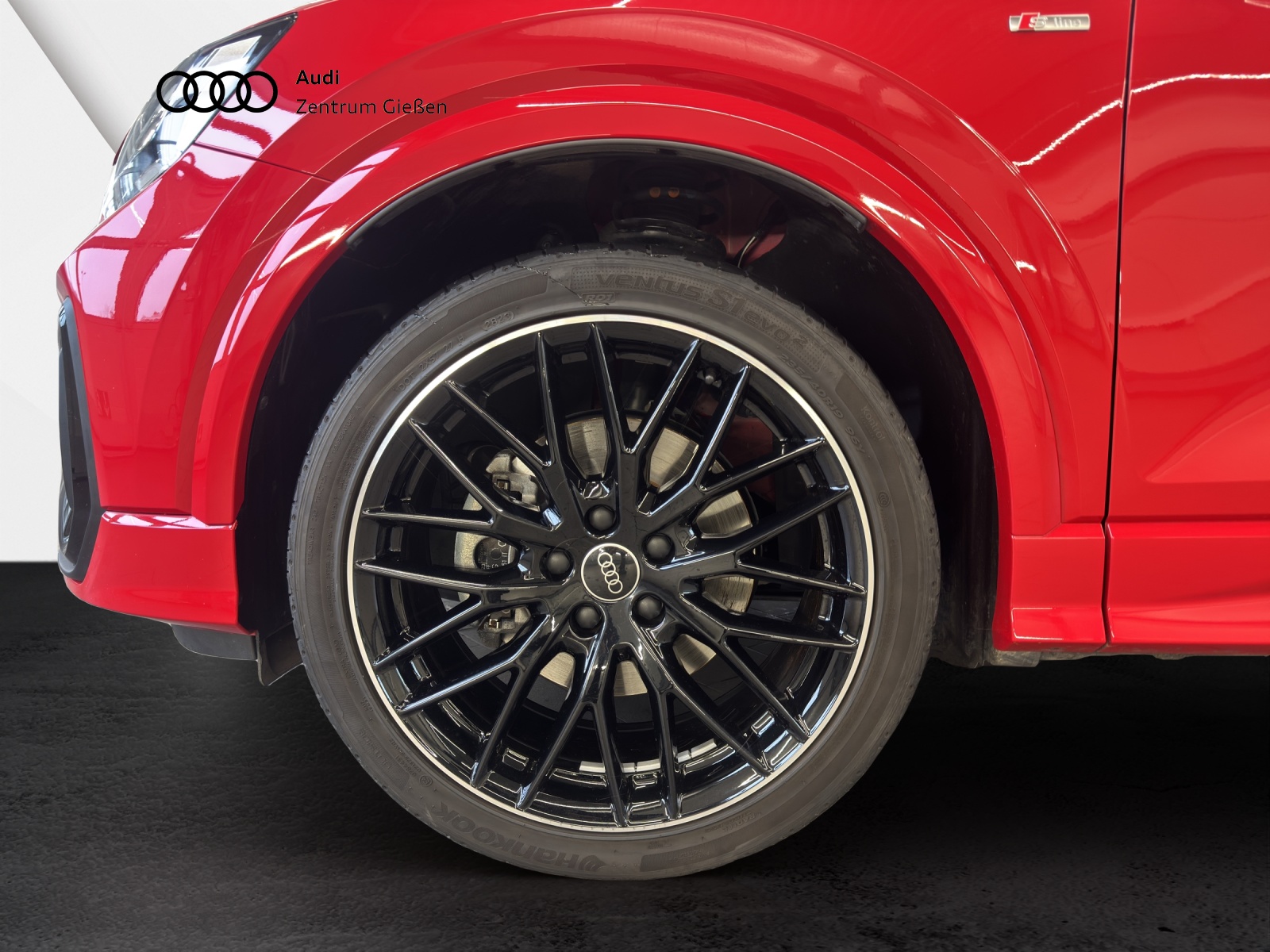 Q2 35 TFSI S-tronic S line Black AHK Matrix Navi