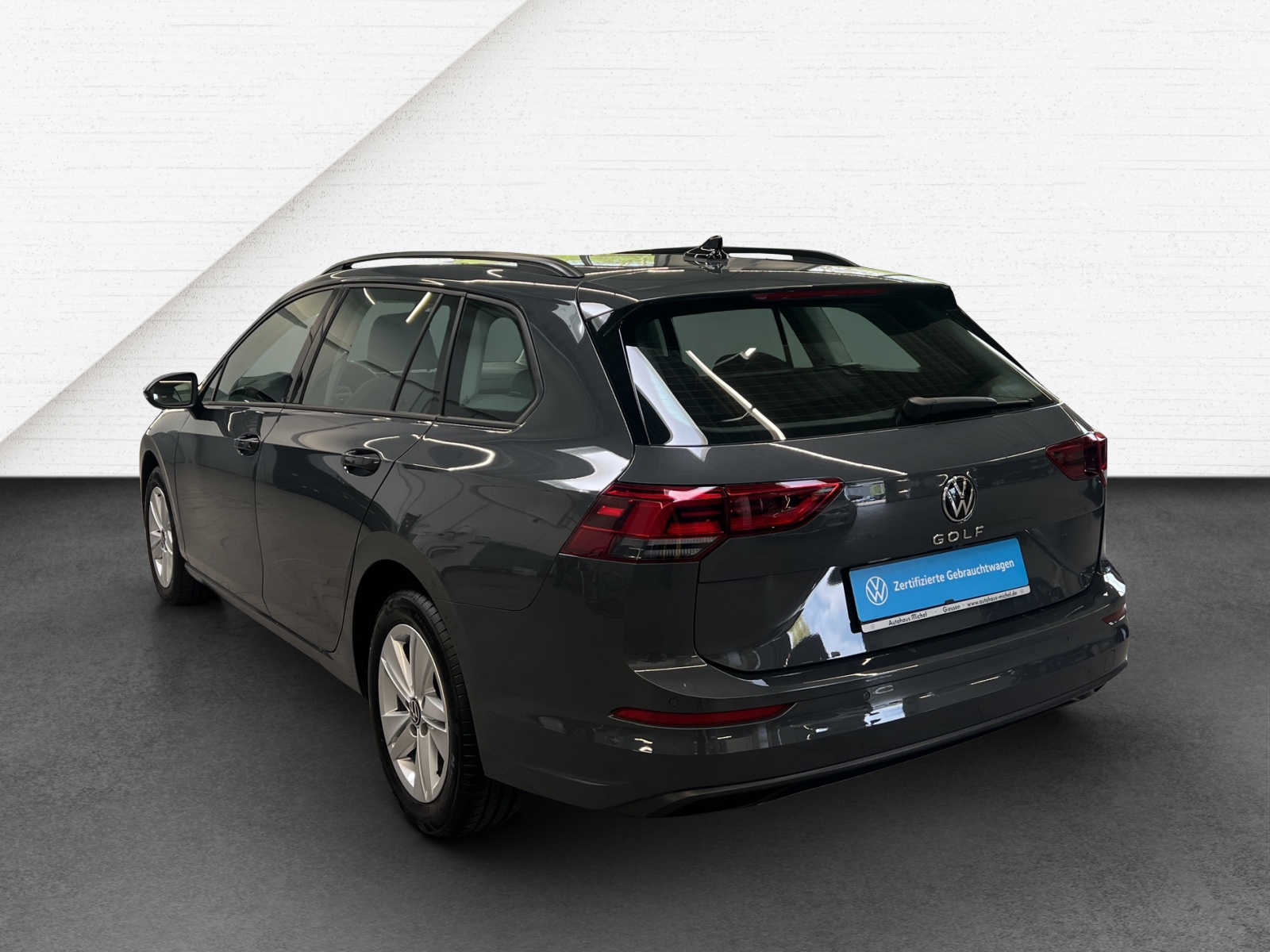 Golf VIII Variant 2.0 TDI Life LED TravelAssist Navi Rückkamera