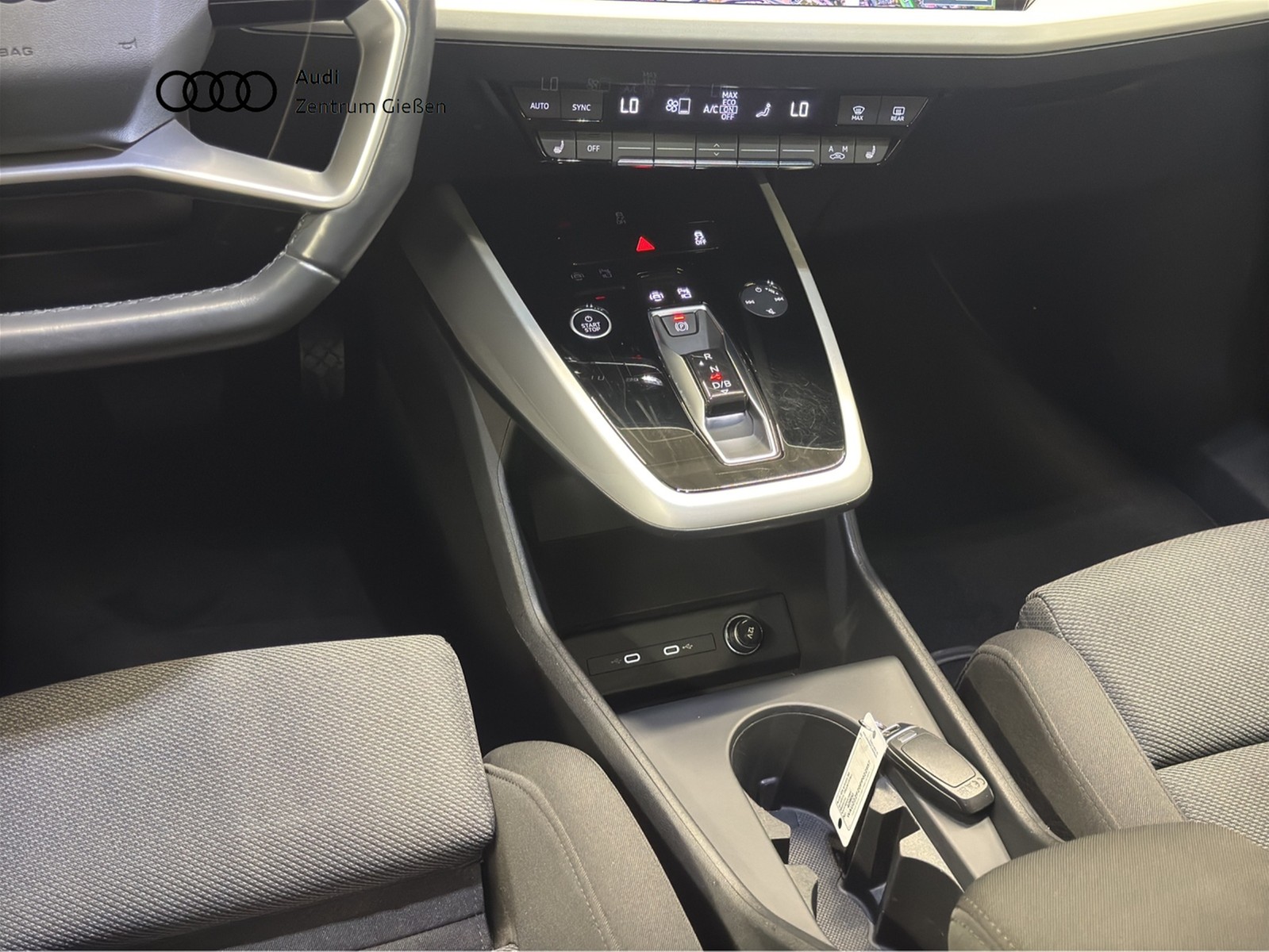 Q4 e-tron 50 quattro AHK Matrix-LED Assistenzpaket Navi