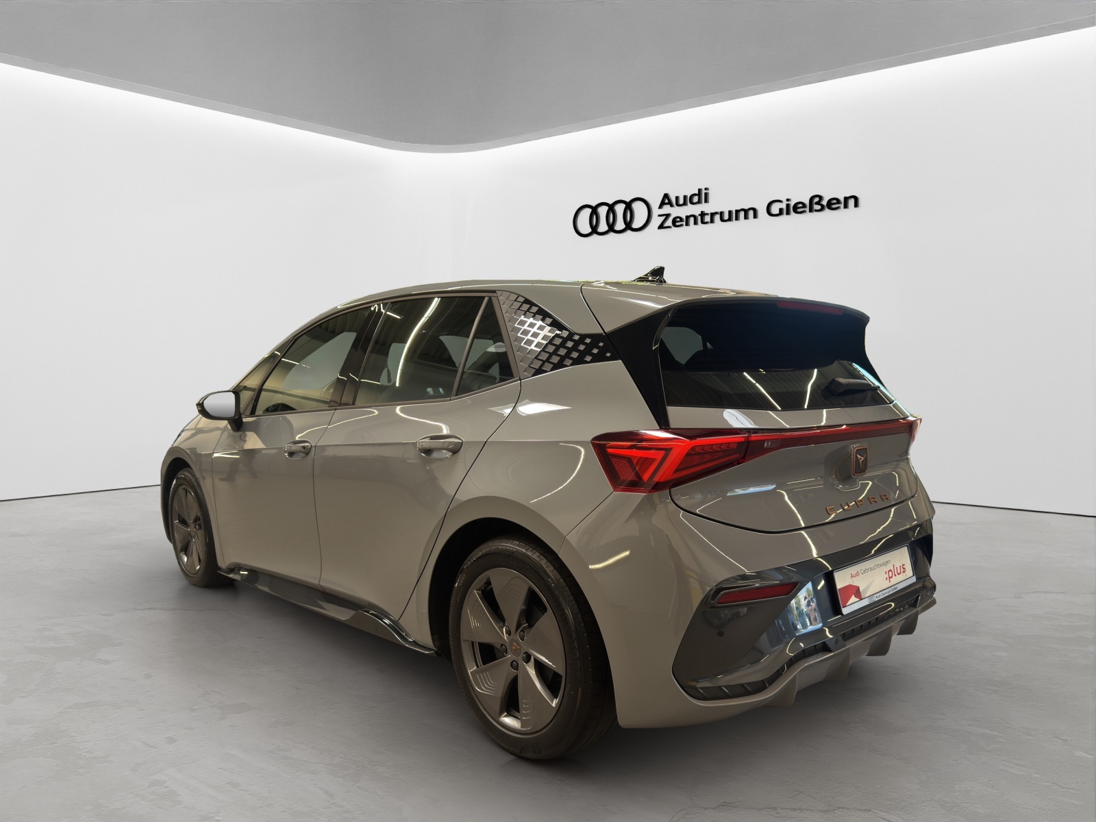 Cupra Born 150 kW SmartLink LED