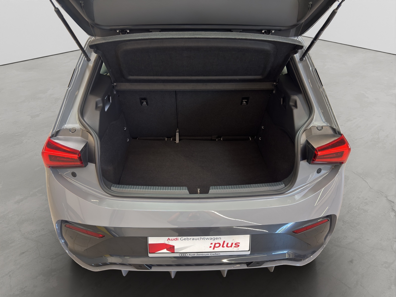 Cupra Born 150 kW SmartLink LED