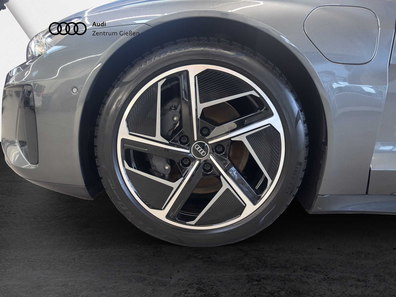 e-tron GT quattro B&O Designpaket lederfrei 360°Kamera