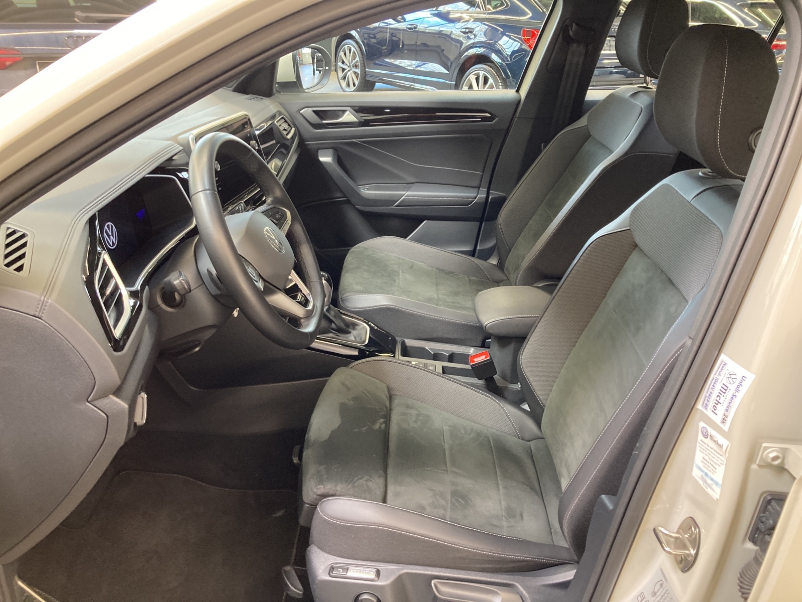 T-Roc TSI DSG R-Line LED-Plus ACC Navi