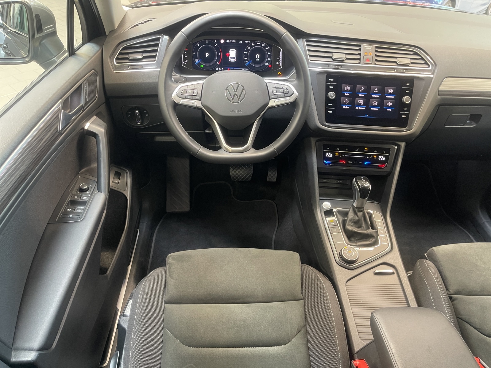 Tiguan Allspace 2.0 TDI DSG 4M Elegance IQ-Light Navi Alu-19Zoll TravelAssist