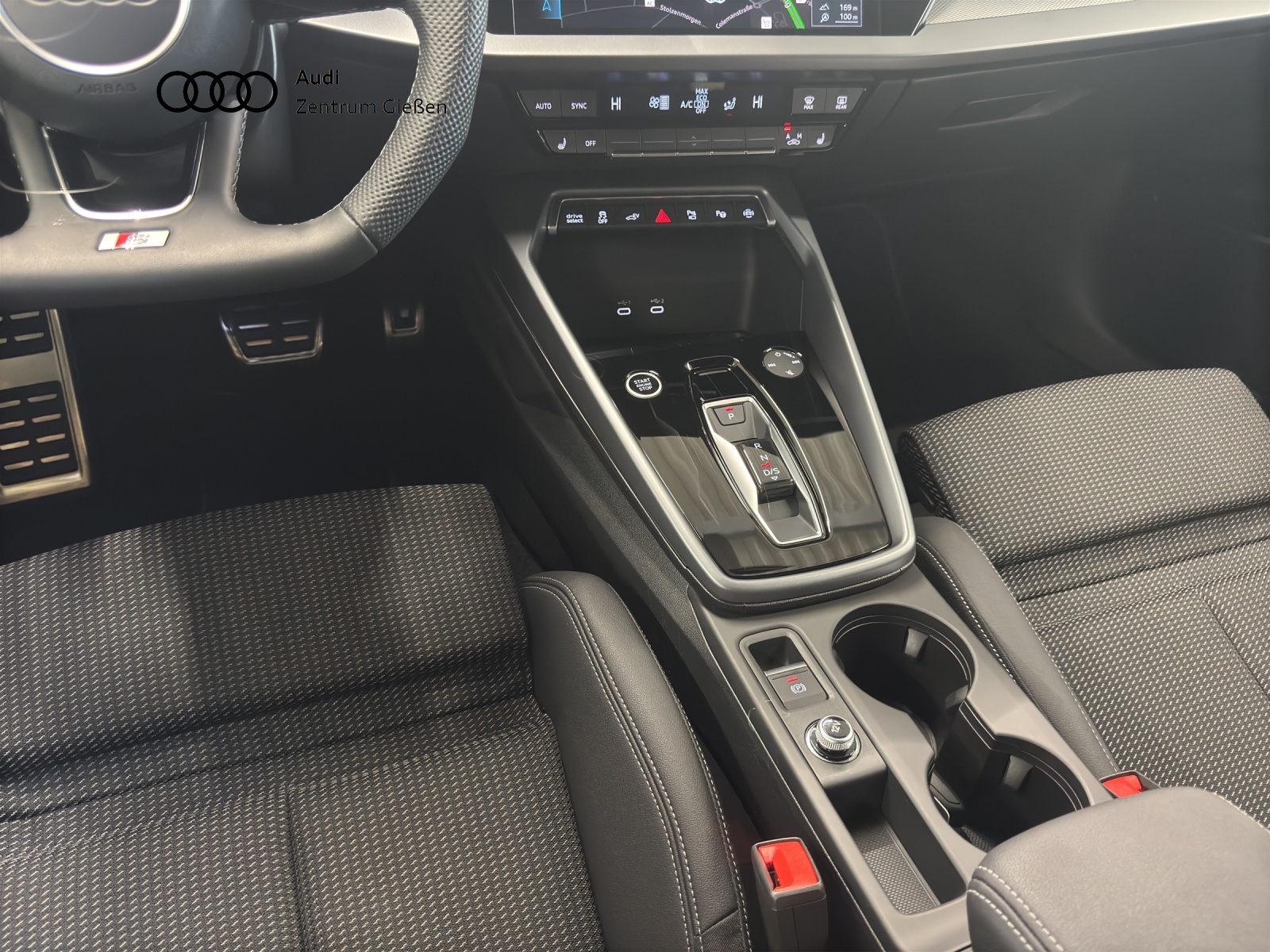 A3 Sportback 40 TFSI e S line Black Assistenzpakete