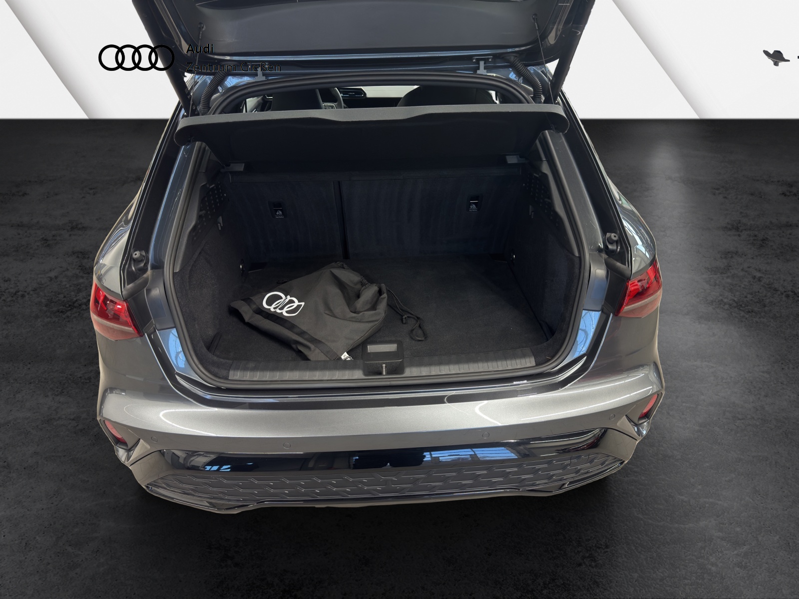 A3 Sportback 40 TFSI e S line Black Assistenzpakete