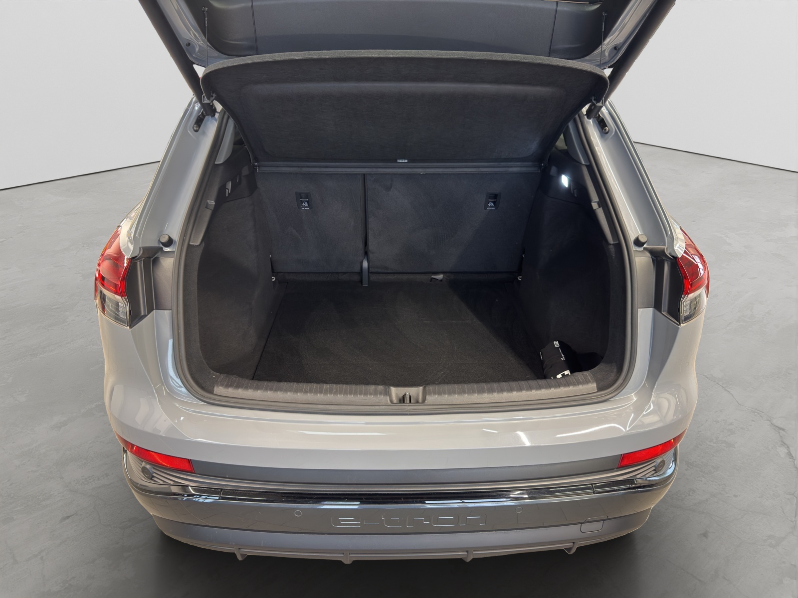 Q4 e-tron 45 quattro S line Black Matrix-LED Kamera Navi