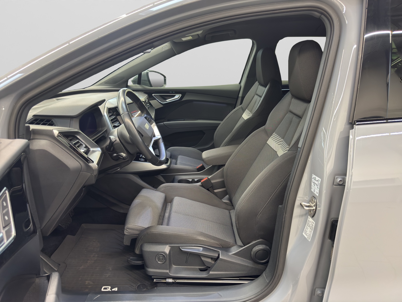 Q4 e-tron 45 quattro S line Black Matrix-LED Kamera Navi