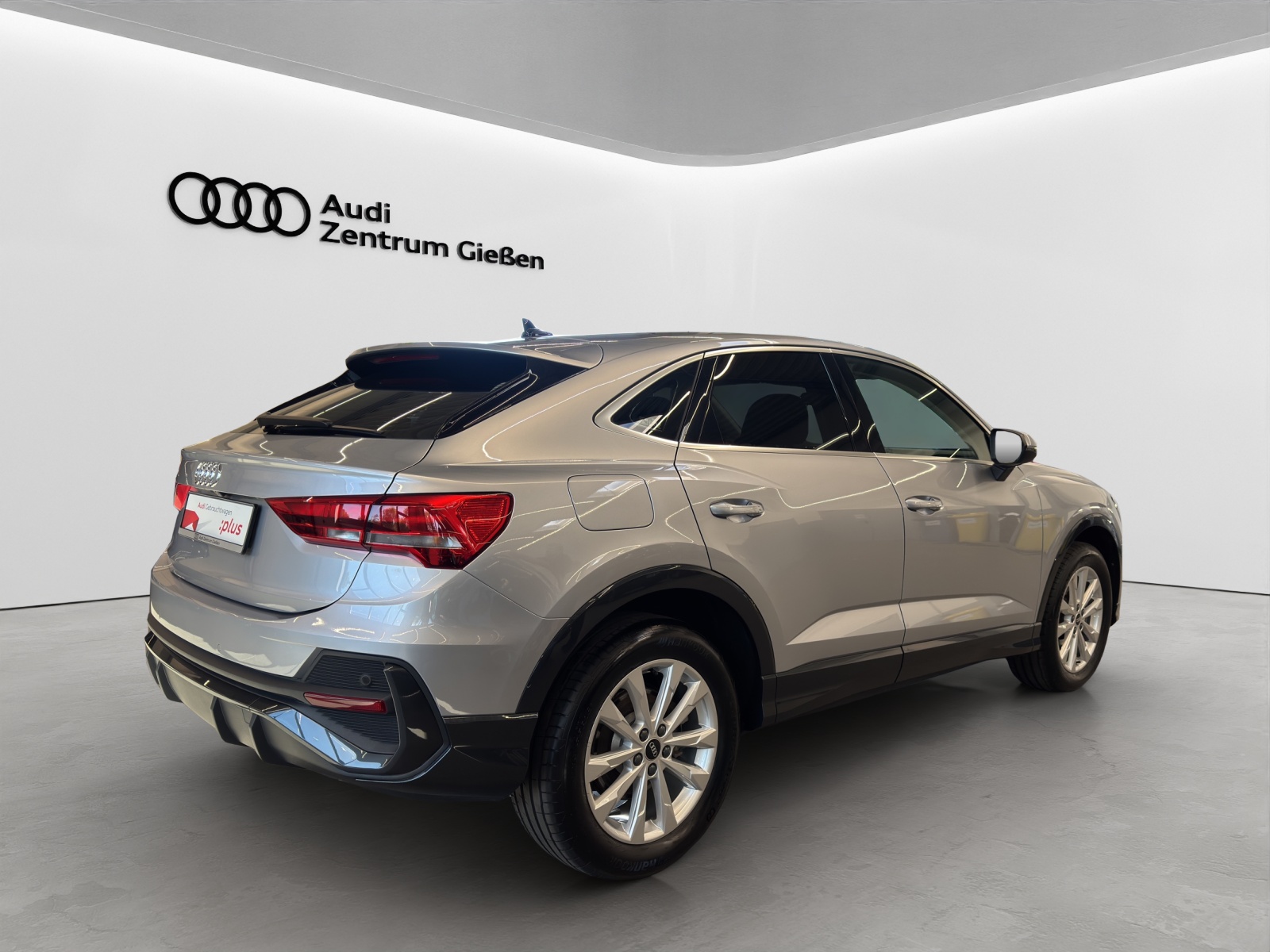 Q3 Sportback 45 TFSI e basis AHK Navi LED Kamera