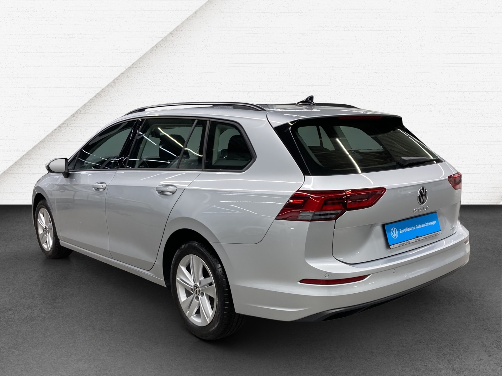 Golf 8 Variant eTSI DSG Life Navi TravelAssist