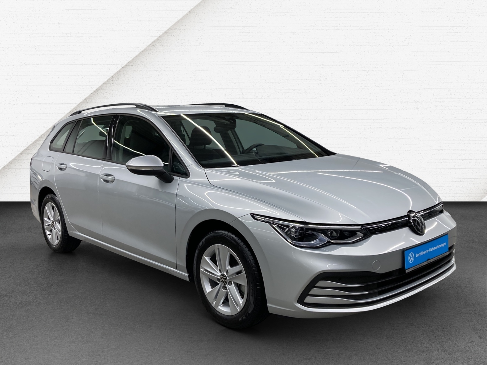 Golf 8 Variant eTSI DSG Life Navi TravelAssist