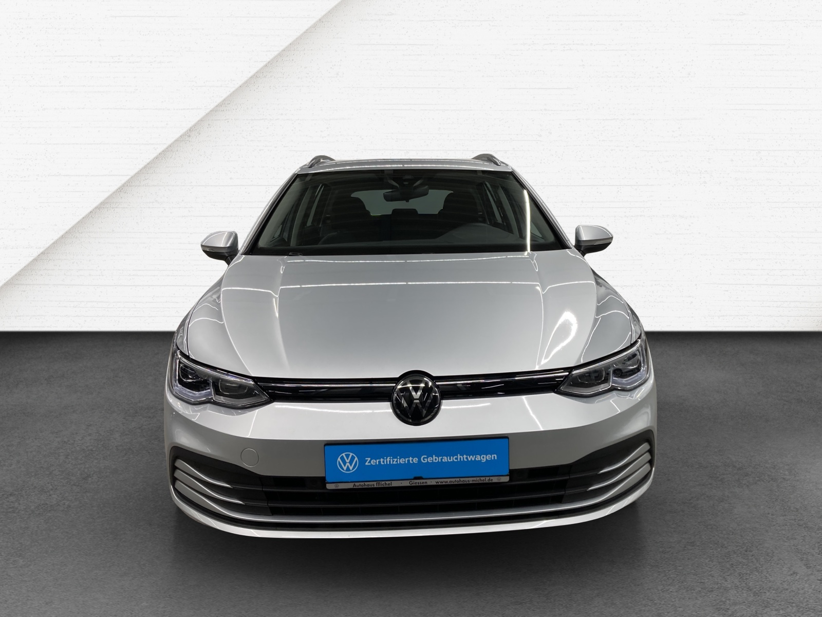 Golf 8 Variant eTSI DSG Life Navi TravelAssist