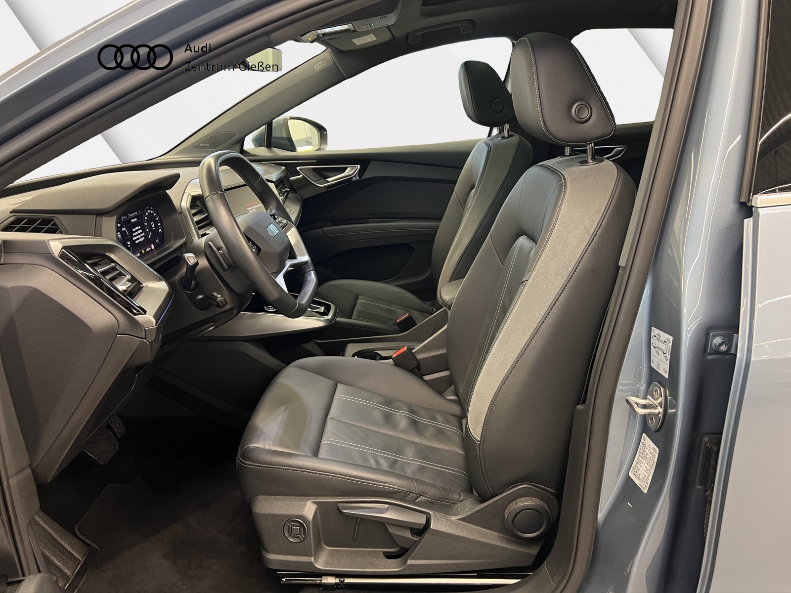 Q4 e-tron Sportback 50 quattro PANO SONOS MMI Navi