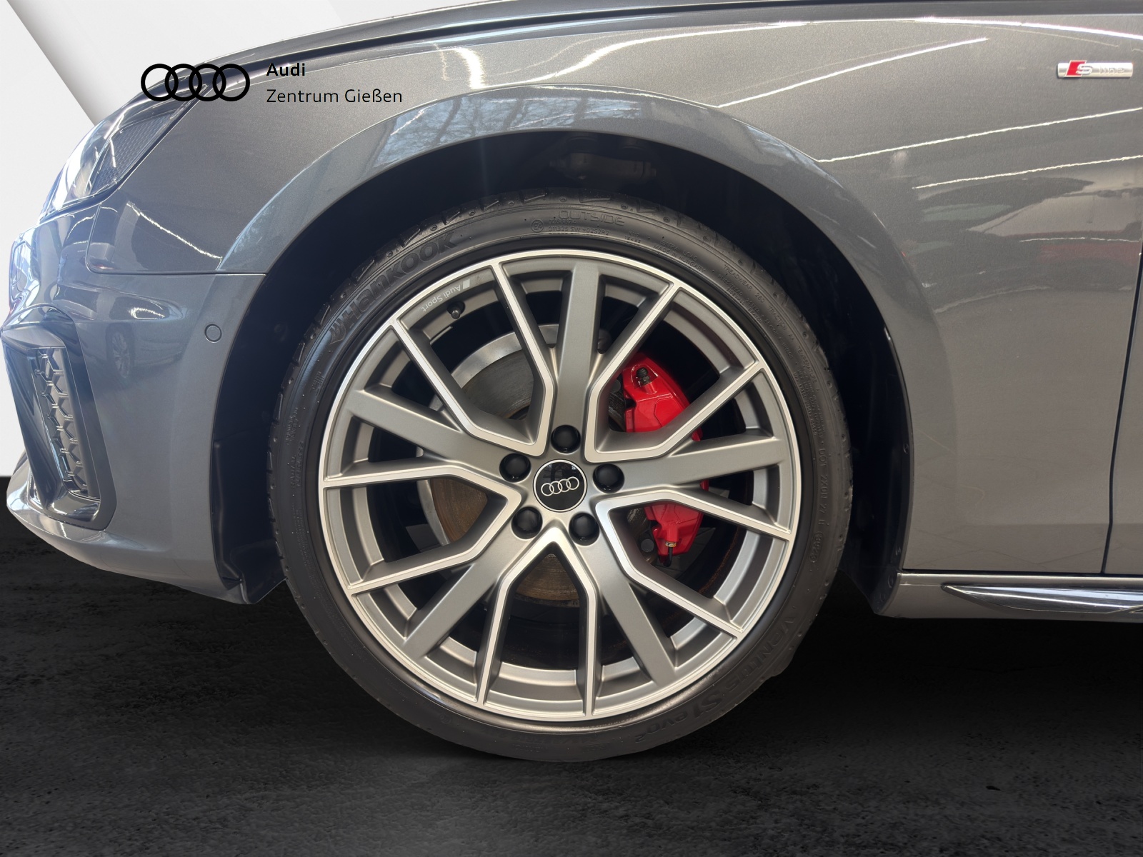 A4 Avant 40 TDI quattro S line Black AHK B&O Pano Matrix