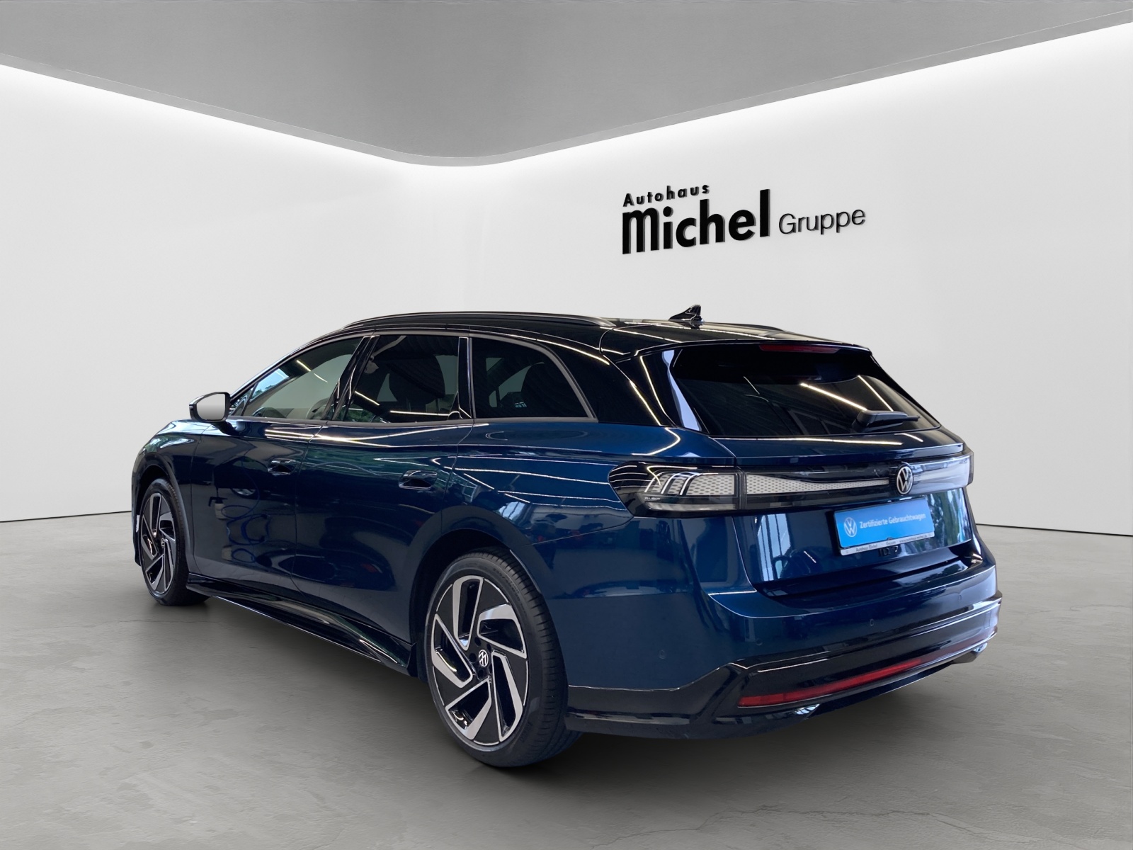 ID.7 Tourer Pro 210 kW/77kWh Black Style AHK IQ-Light Kamera