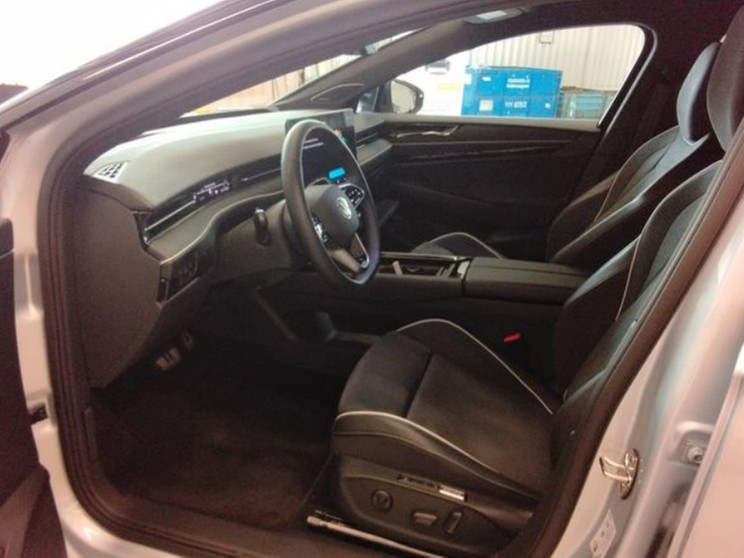 ID.7 Tourer Pro 210 kW/77kWh Black Style IQ-Light AHK Ergositz