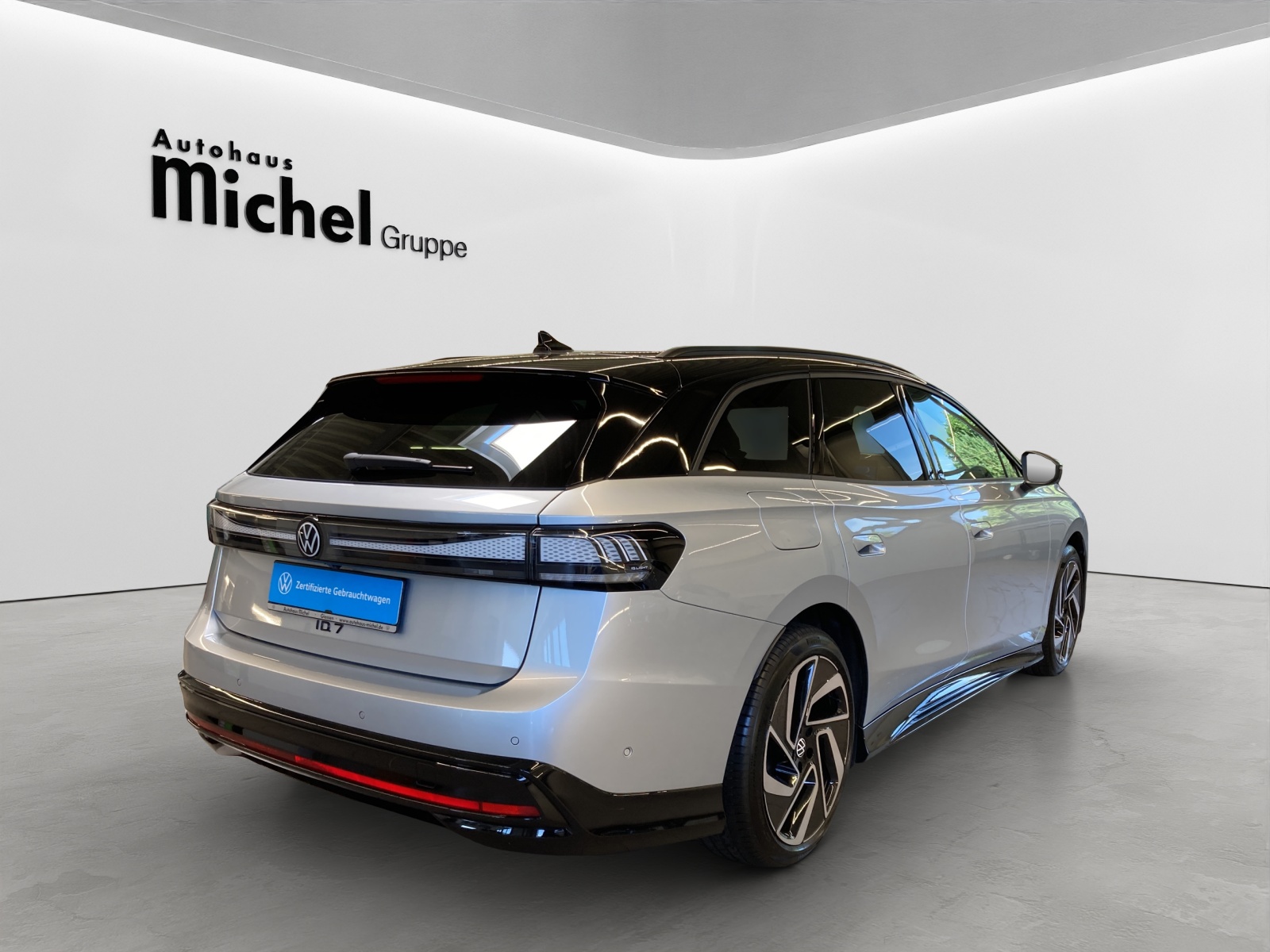 ID.7 Tourer Pro 210 kW/77kWh Black Style IQ-Light AHK Ergositz