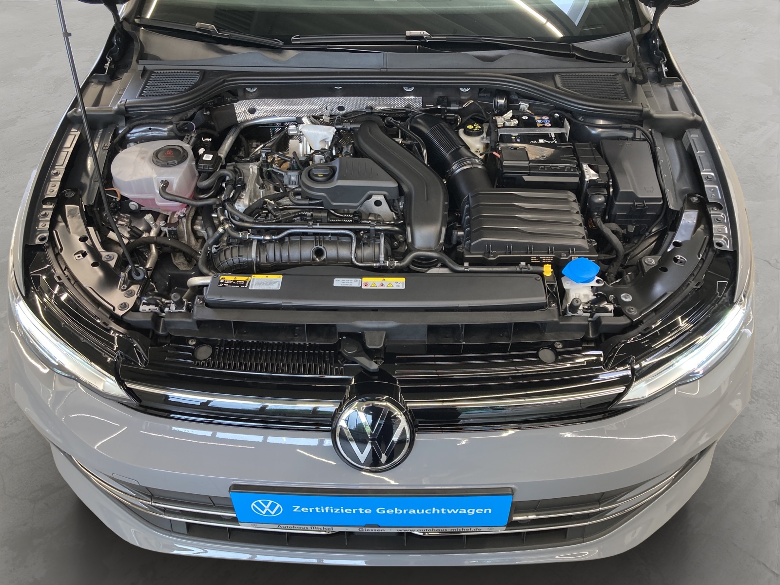 Golf 8 Variant eTSI DSG Energy ACC LED Navi Kamera