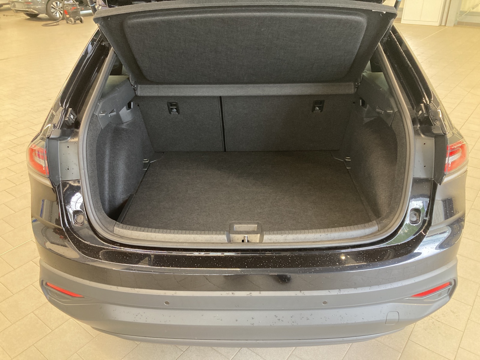 Taigo TSI DSG Goal LED Travel Assist Navi Alu-17Zoll