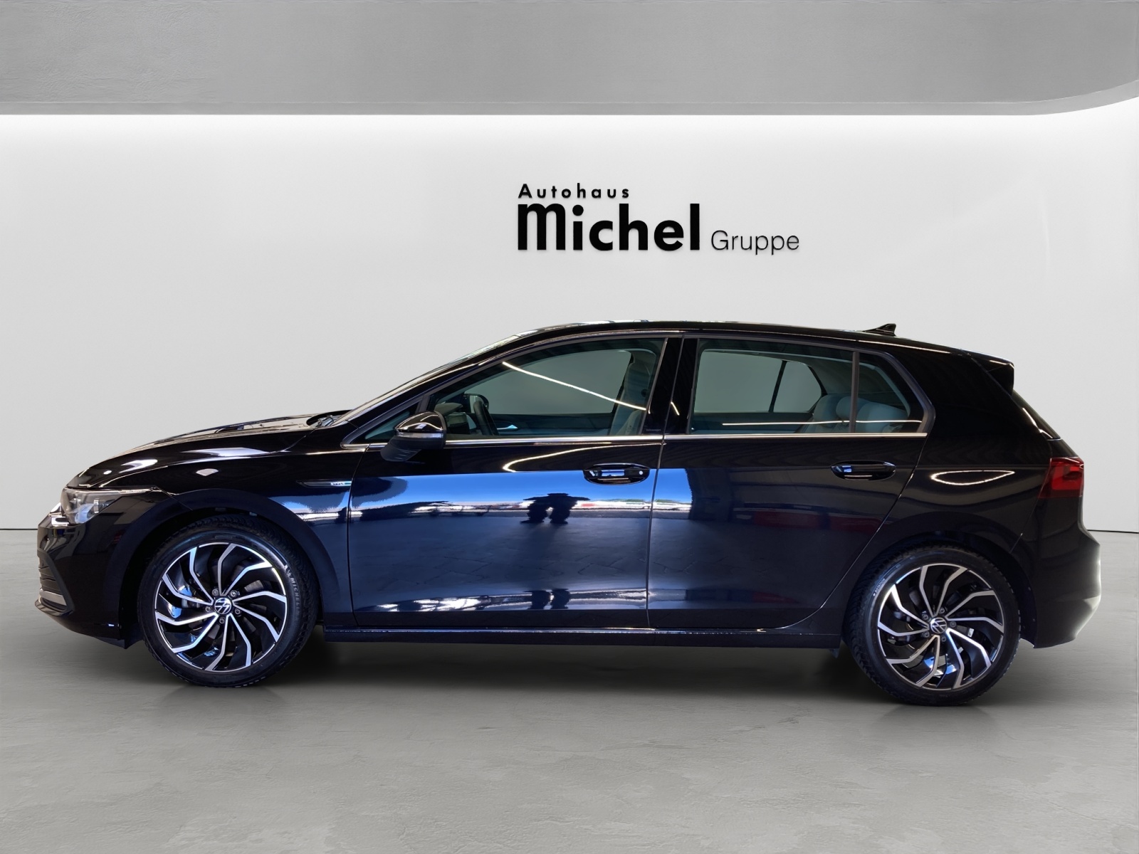 Golf 8 eTSI DSG Style IQ-Light Navi AHK Kamera