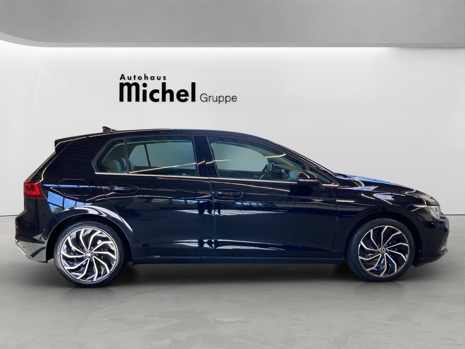 Golf 8 eTSI DSG Style IQ-Light Navi AHK Kamera