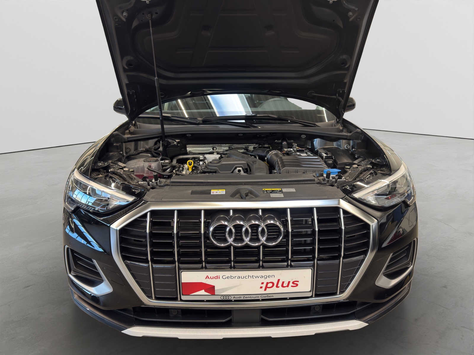 Q3 35 TFSI S-tronic advanced AHK Kamera smartphone interface