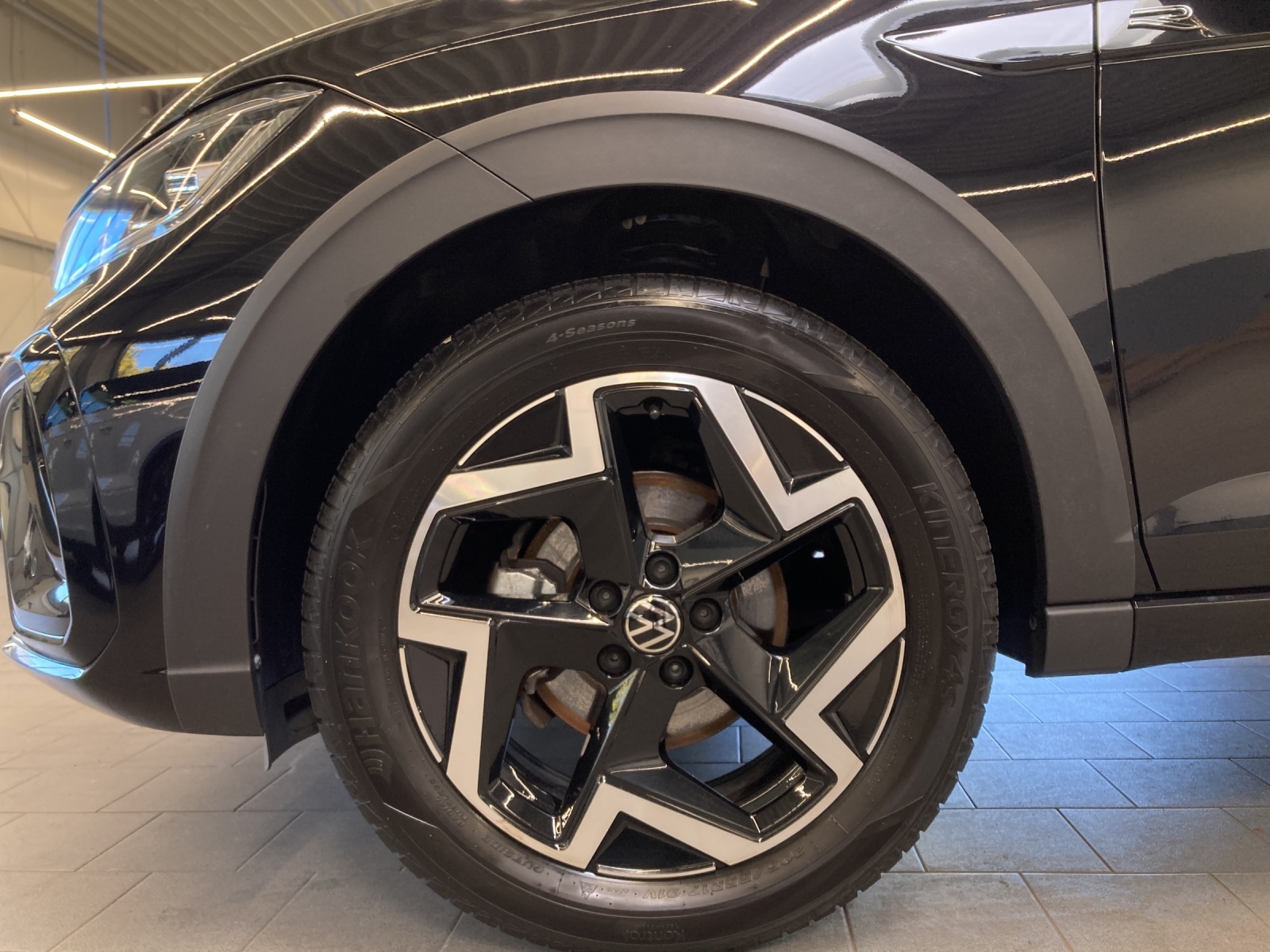Taigo TSI DSG R-Line IQ-Light TravelAssist Navi AHK