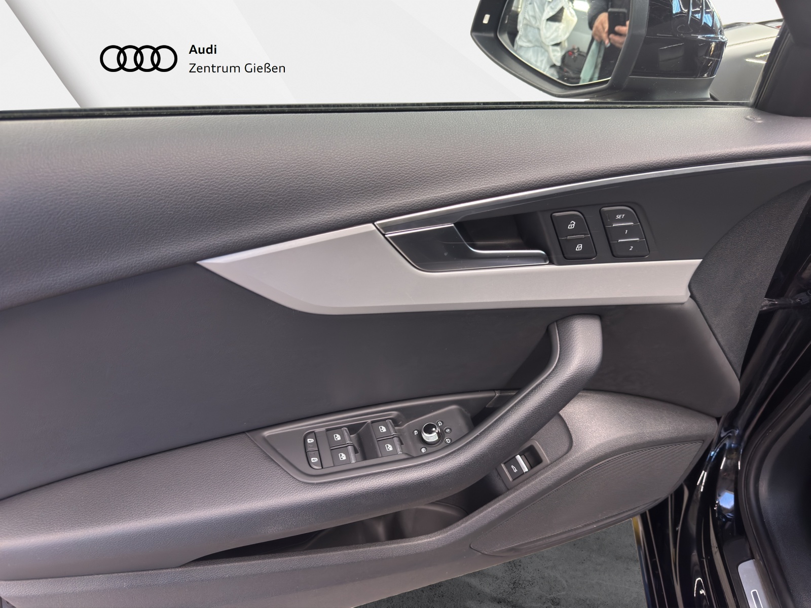 A4 Avant 40 TDI S line Black Pano Navi LED