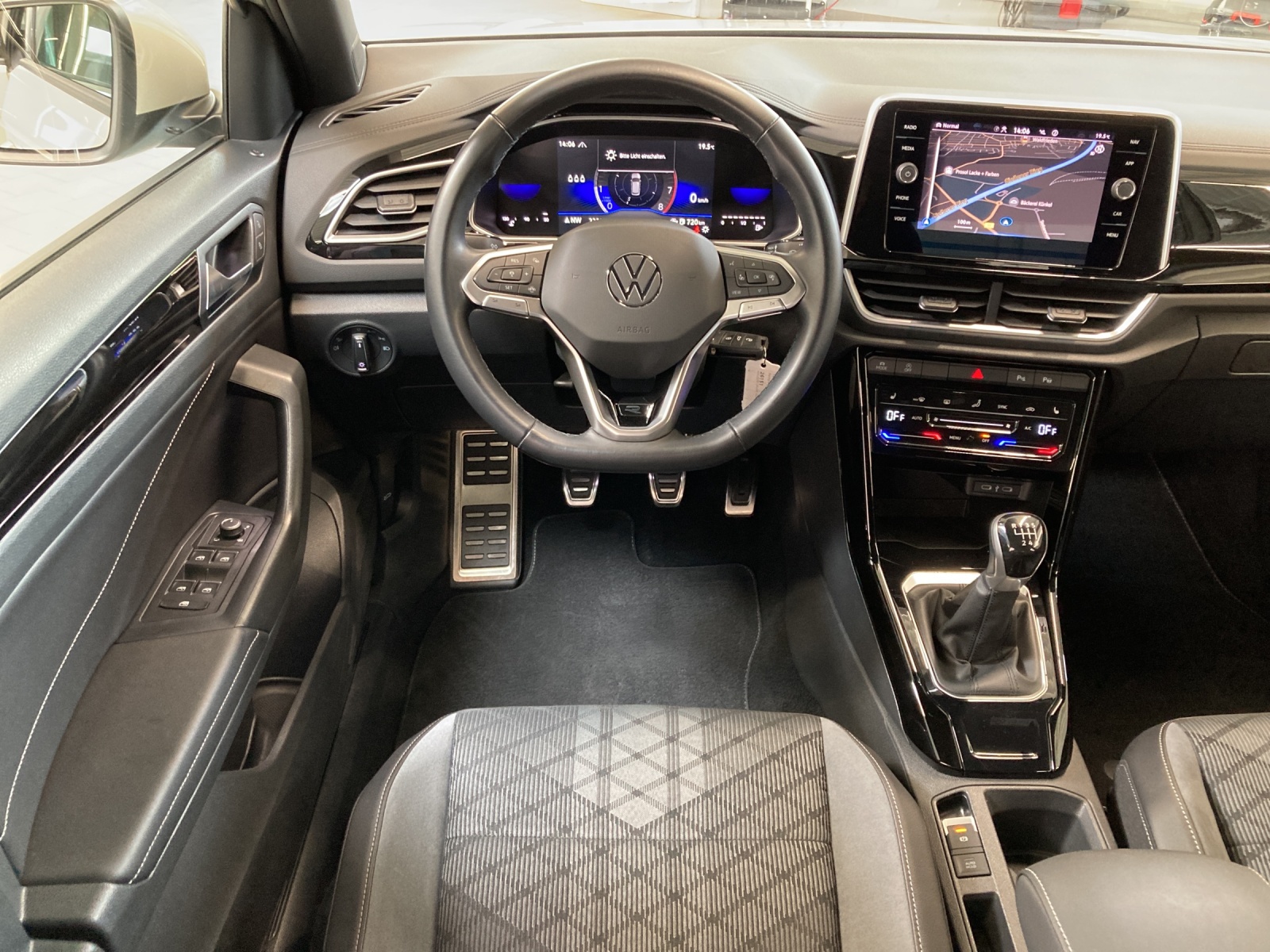 T-Roc TSI R-Line LED-Plus ACC Navi