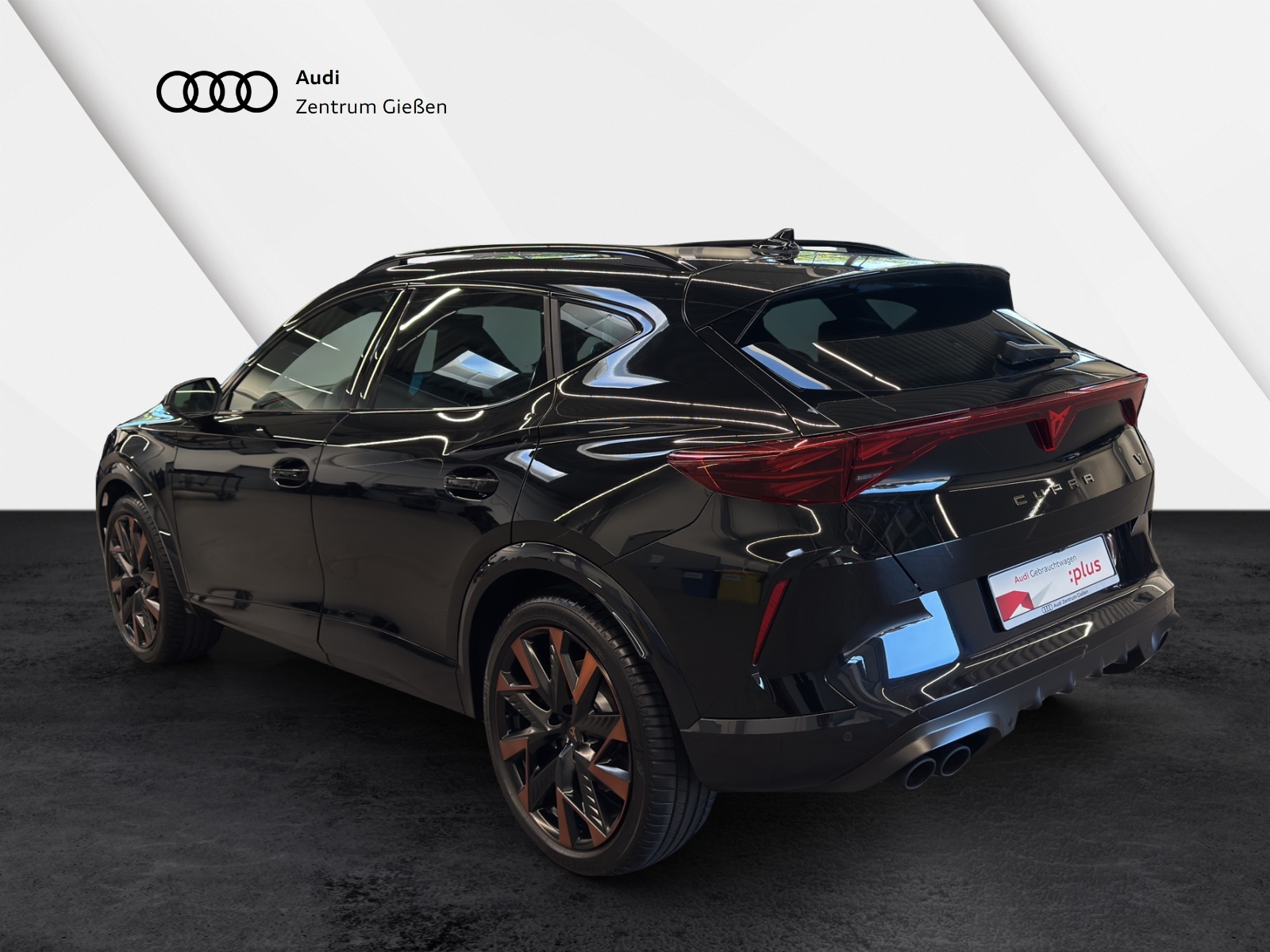 Formentor 2.0 TSI 4Drive DSG VZ PANO ACC DCC SANDSTORM