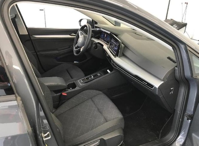 Golf 8 eTSI DSG Life
