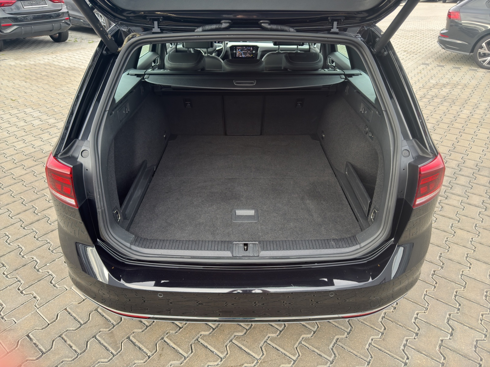 Passat Variant TSI DSG R-Line