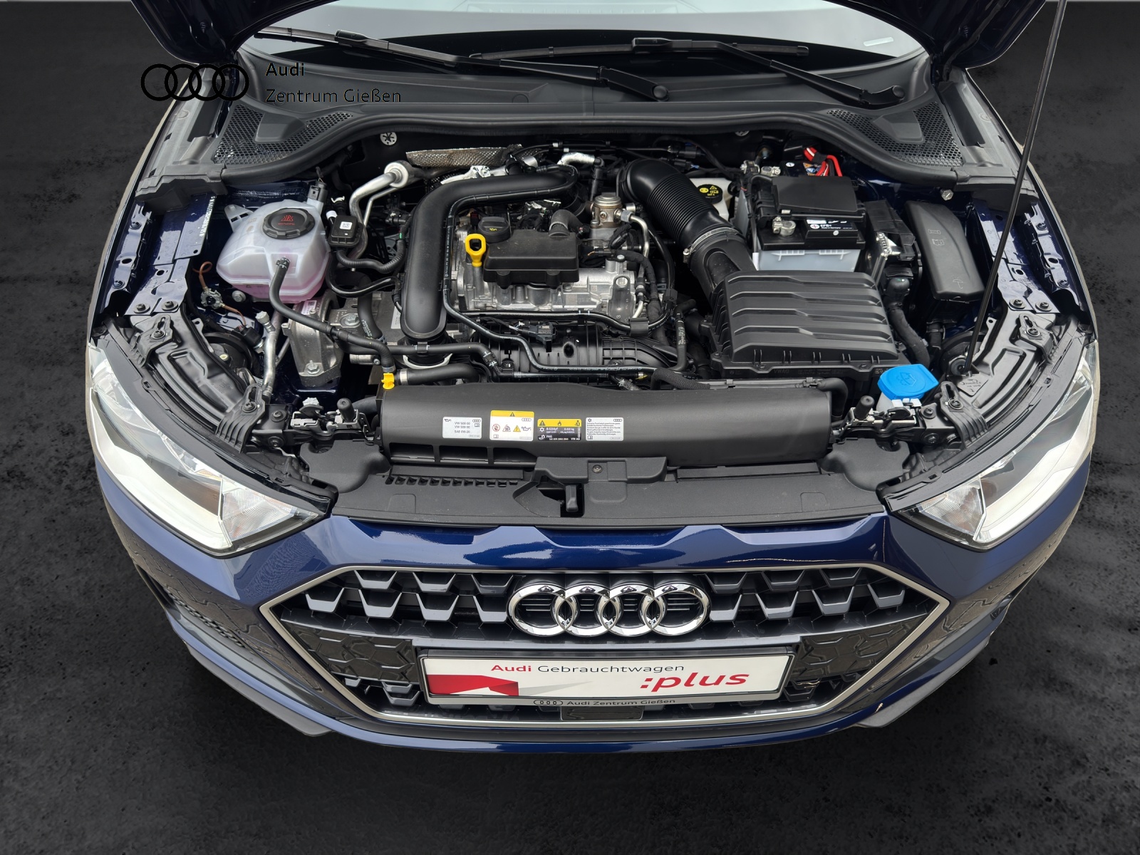 A1 Sportback 25 TFSI advanced smartphone interface