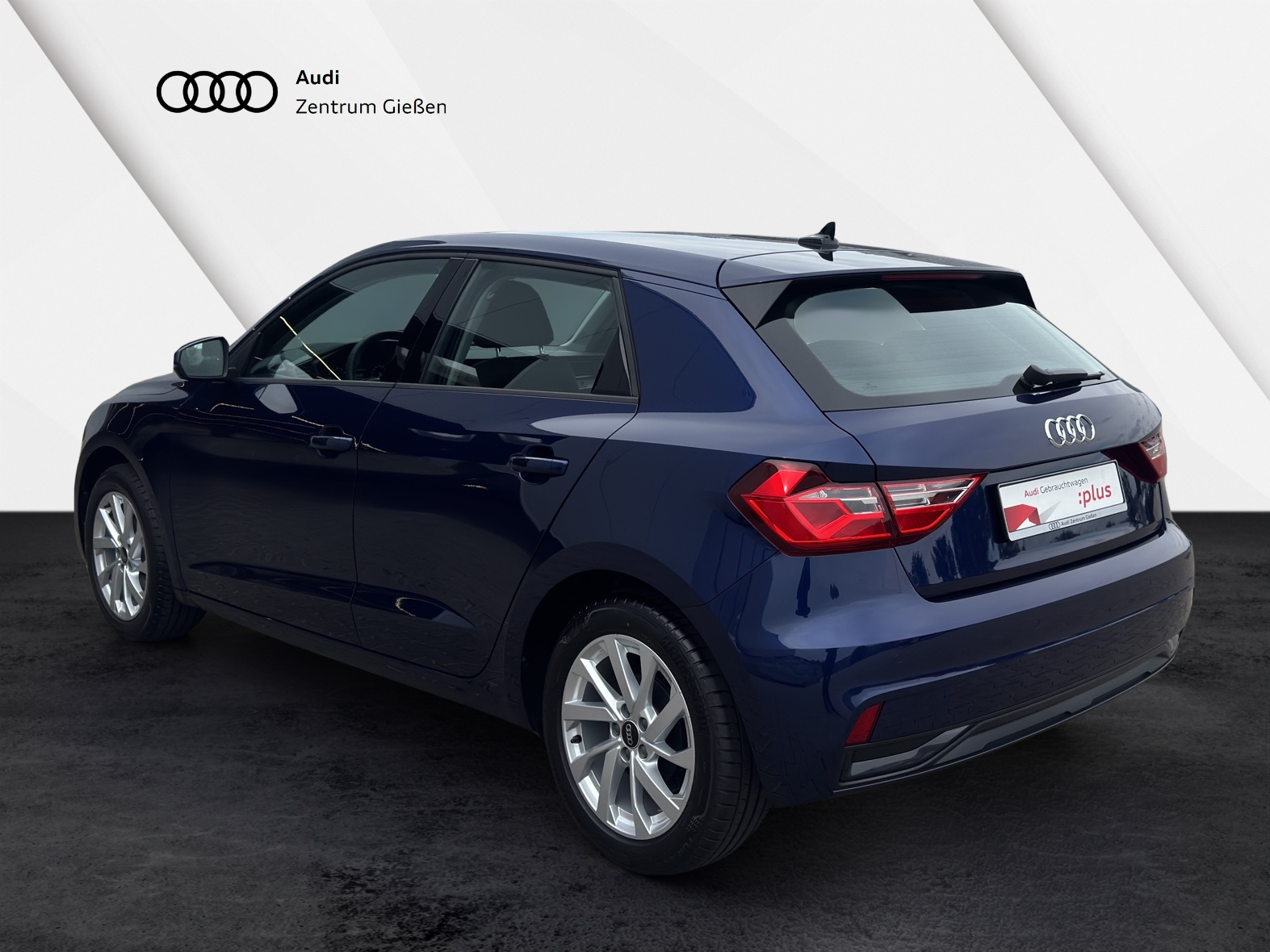 A1 Sportback 25 TFSI advanced smartphone interface