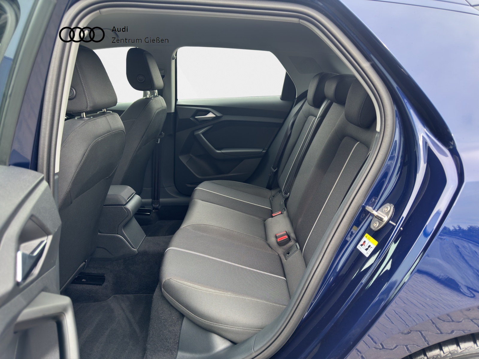 A1 Sportback 25 TFSI advanced smartphone interface