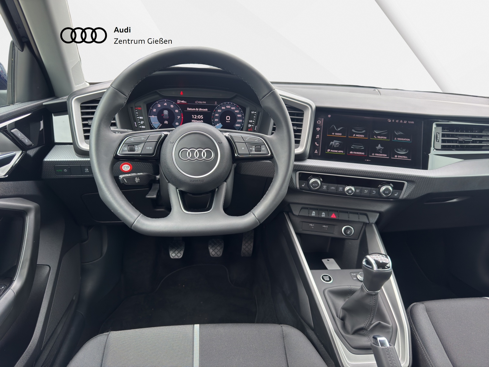 A1 Sportback 25 TFSI advanced smartphone interface