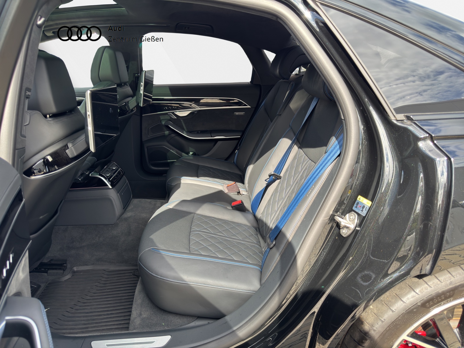 A8 60 TFSI e quattro S line B&O HuD PANO Sitzbelüftung/Massagesitze