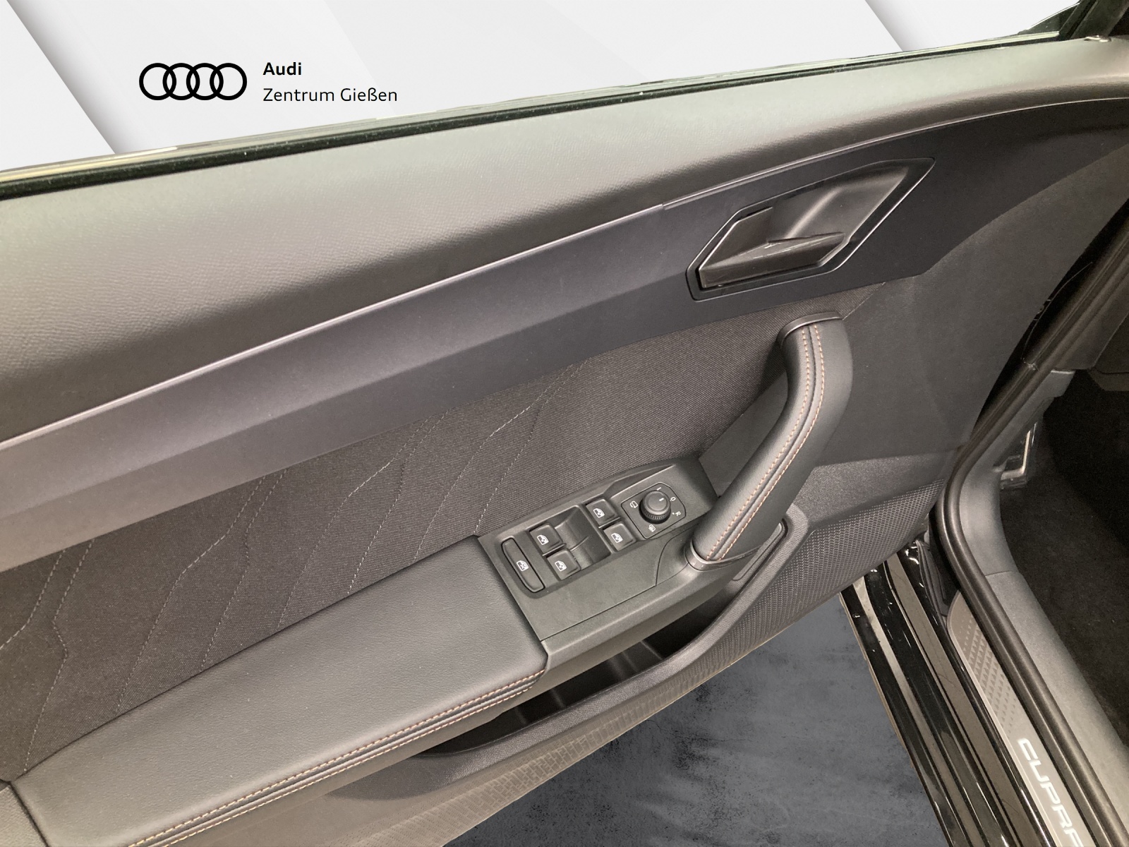 Leon Sportstourer 1.5 eTSI Edge AHK ACC Kamera