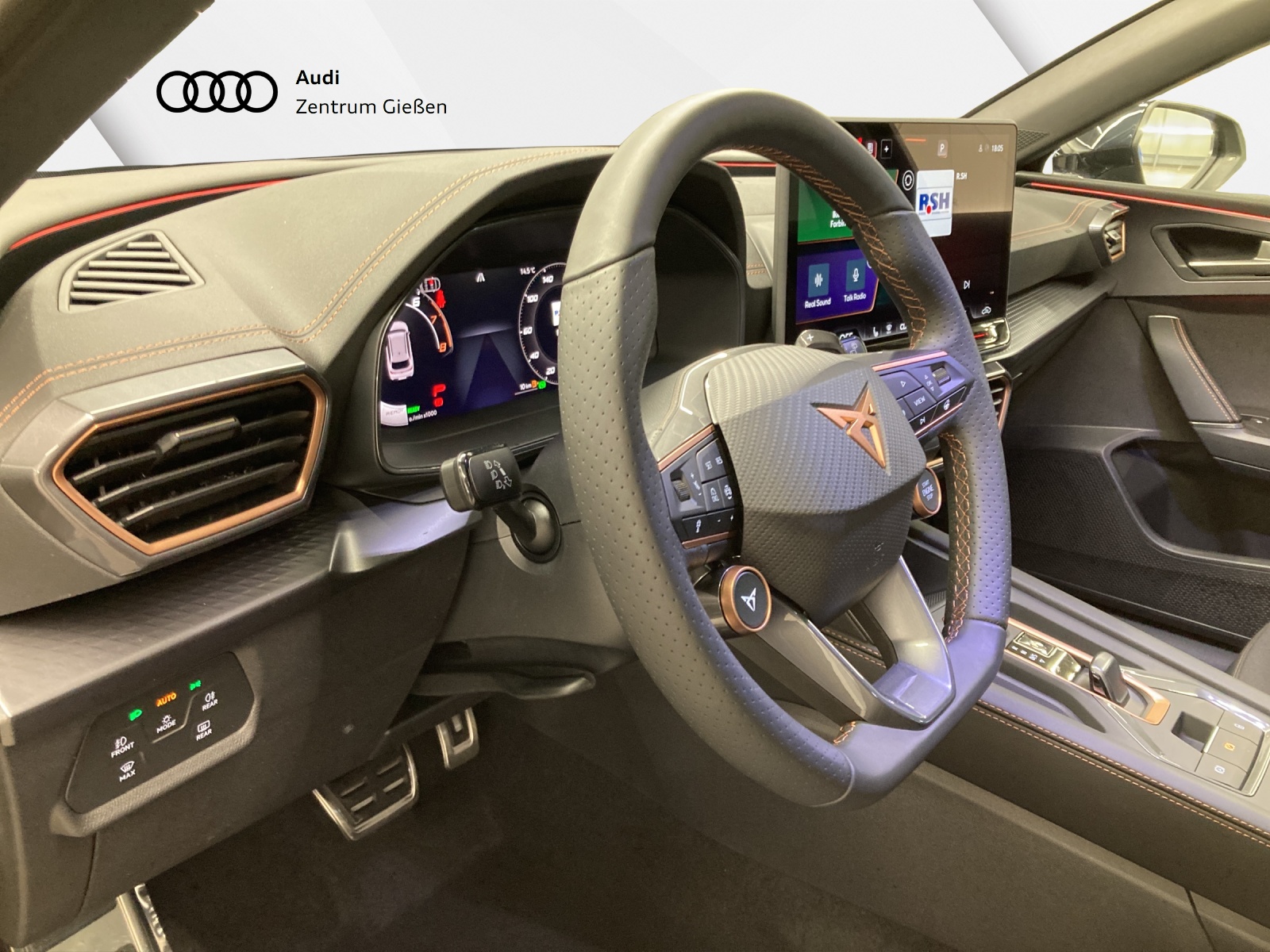 Leon Sportstourer 1.5 eTSI Edge AHK ACC Kamera