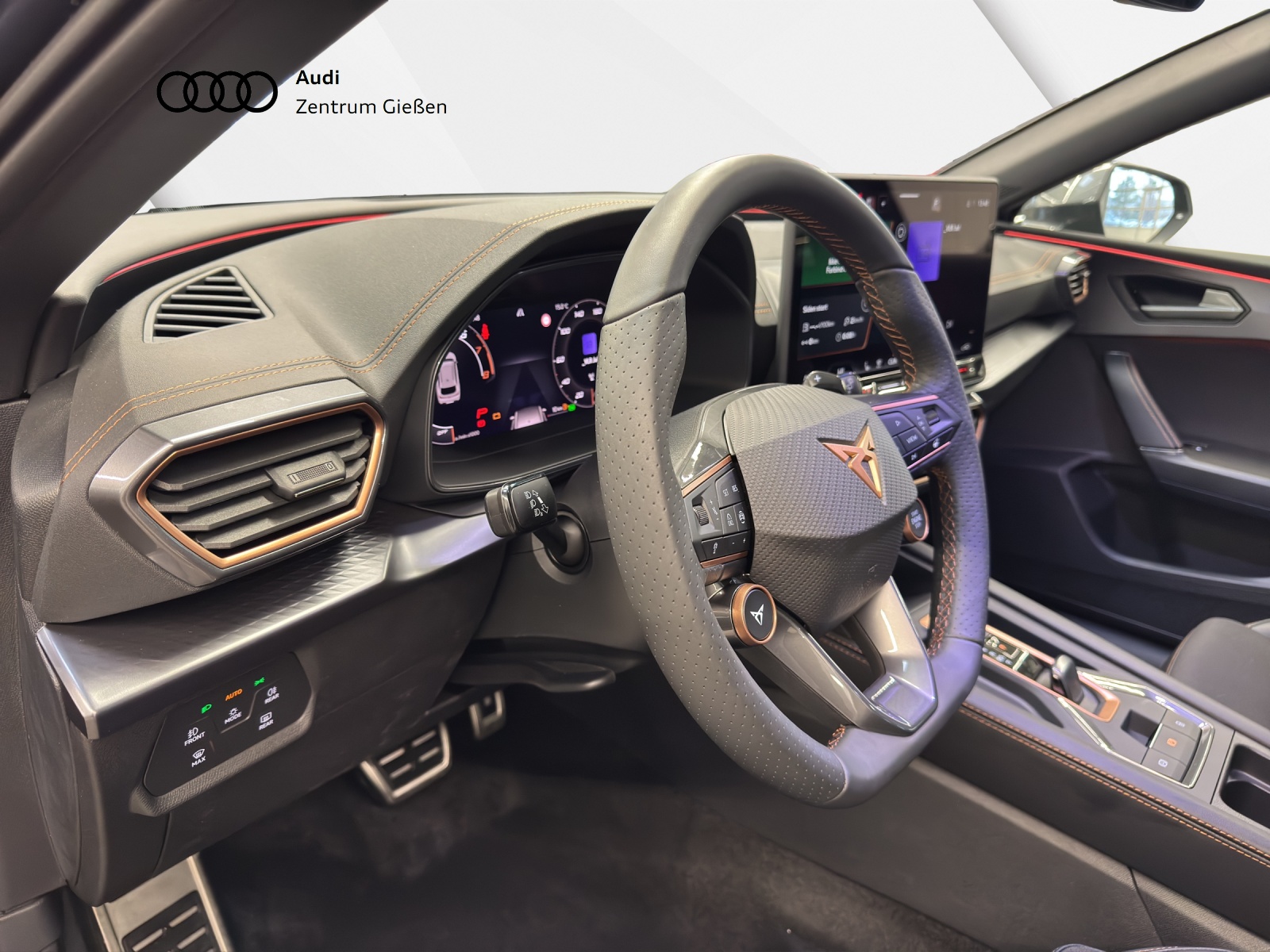 Leon Sportstourer 1.5 eTSI DSG Edge AHK LED ACC Kamera