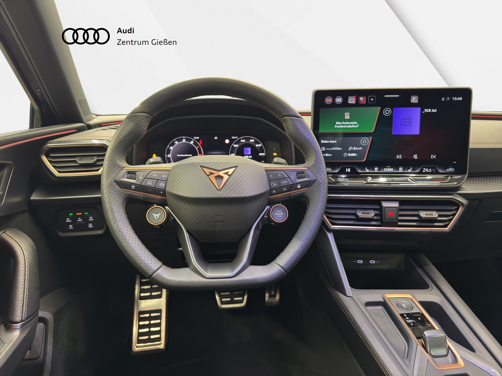 Leon Sportstourer 1.5 eTSI DSG Edge AHK LED ACC Kamera