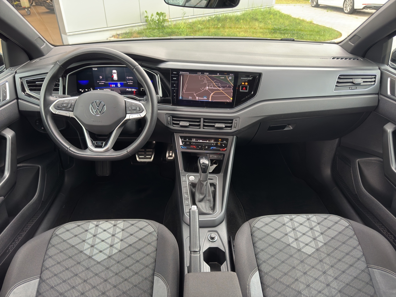 Taigo TSI DSG R-Line IQ-Light Panodach